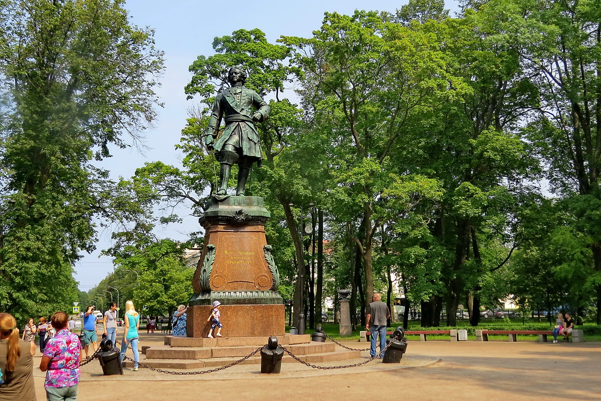 Памятник Петру Первому в Петровском парке - Светлана Петошина