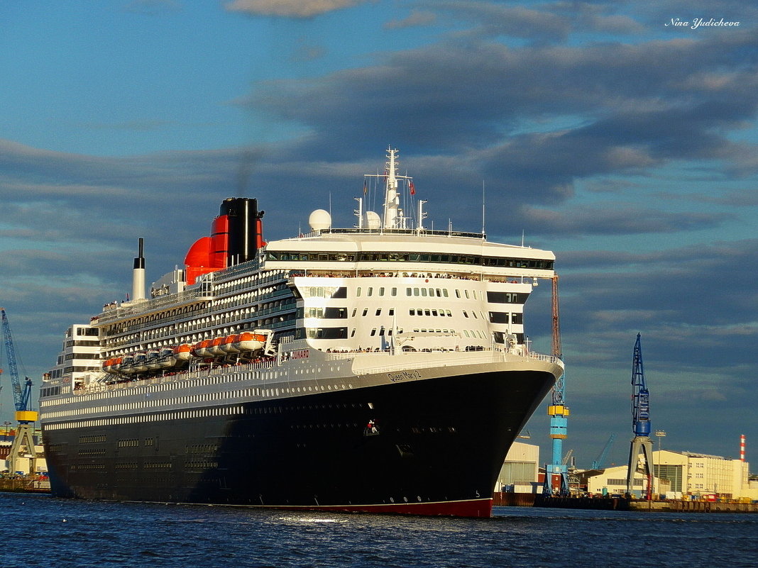 Queen Mary 2 Hamilton - Nina Yudicheva