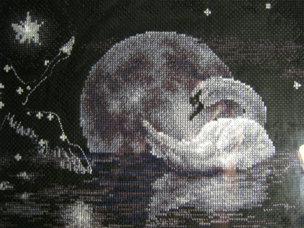 вышивка лебедь - Инга Егорцева
