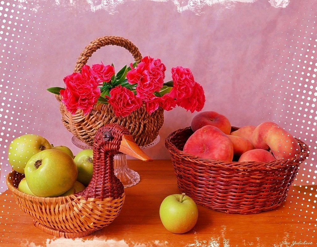 Корзинки с фруктами и цветами - Nina Yudicheva