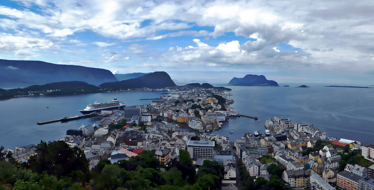 Alesund panorama - Roman Ilnytskyi