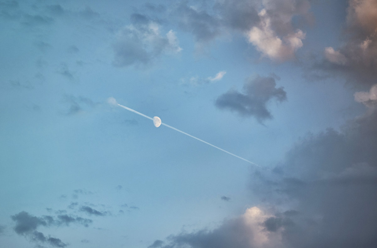 Луна и самолёт - Виктория Велес