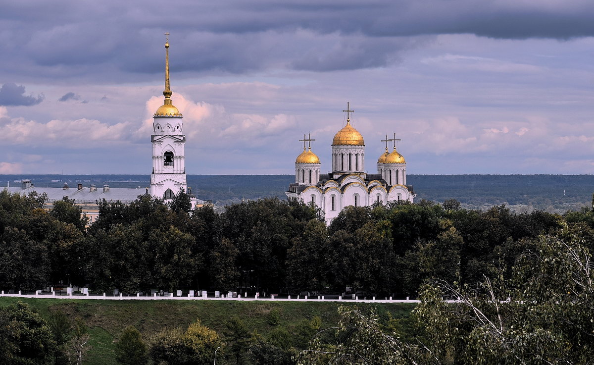 Владимир. Кафедральный собор Успения Пресвятой Богородицы - АЛЕКСАНДР СУВОРОВ