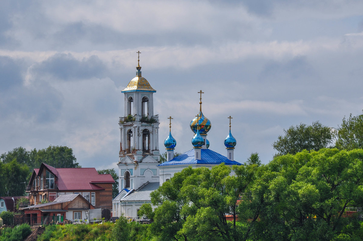 Церковь на берегу Волги. - Сергей Тагиров