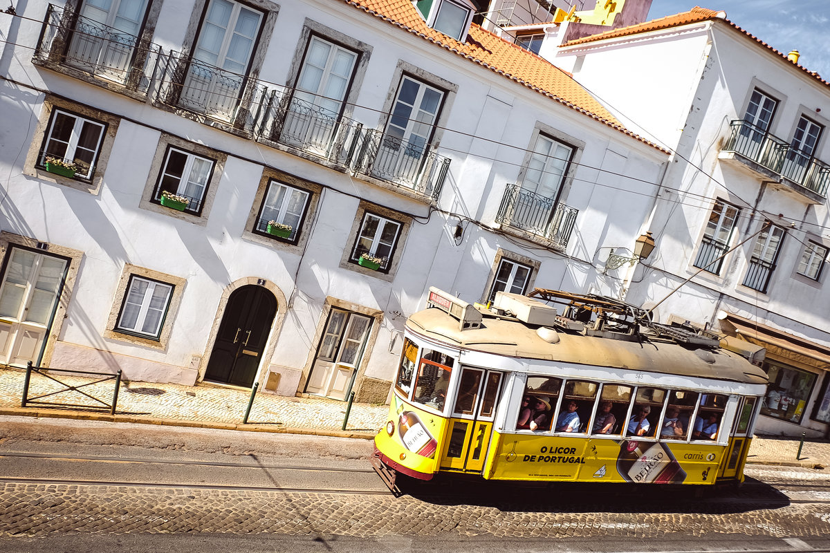 Old tram - Alena Kramarenko