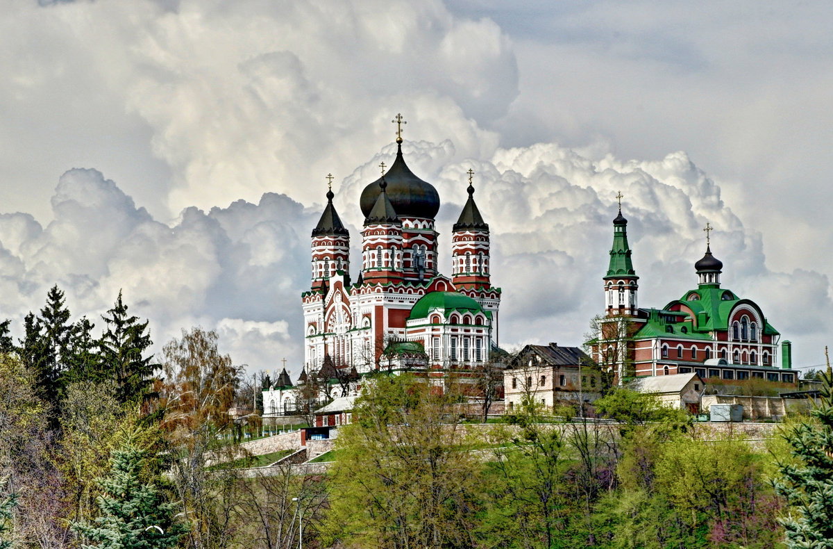 Свято-Пантелеймоновский собор (Киев) - Злобный Шашель