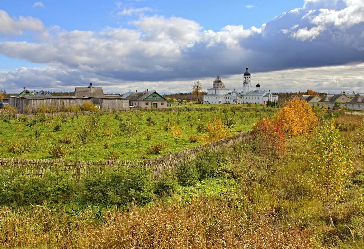 Осень в Крыпецком монастыре - Константин 