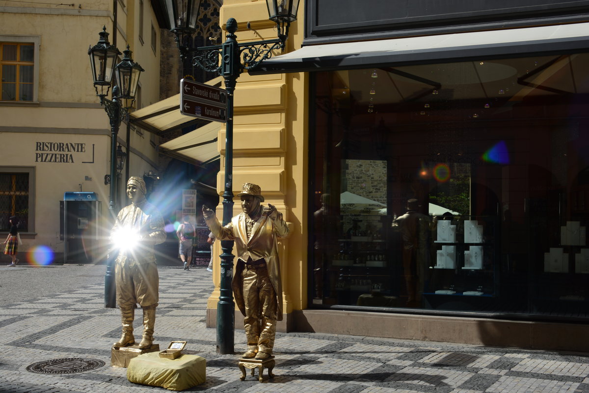 Уличные артисты на улицах Праги - Lada Kozlova
