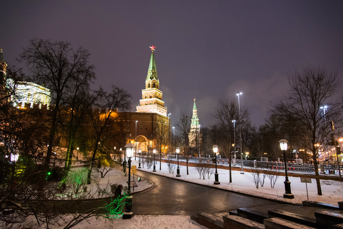 Огни Москвы - Владимир Безбородов