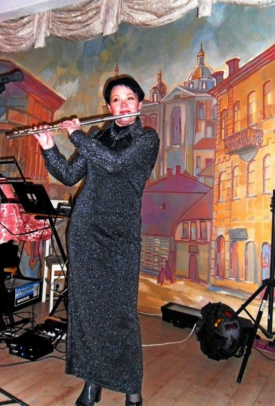 флейтистка - Vladimir Semenchukov