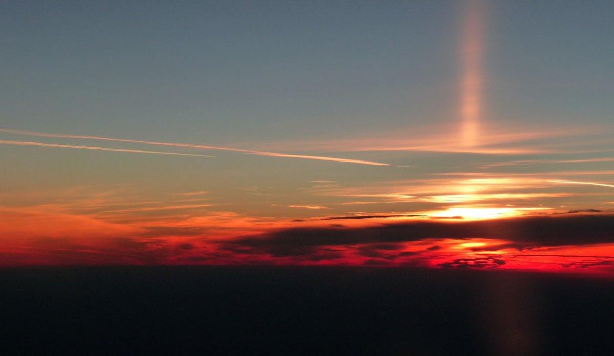 "Пятый океан" Вид заката на высоте 7100м. - Alexey YakovLev