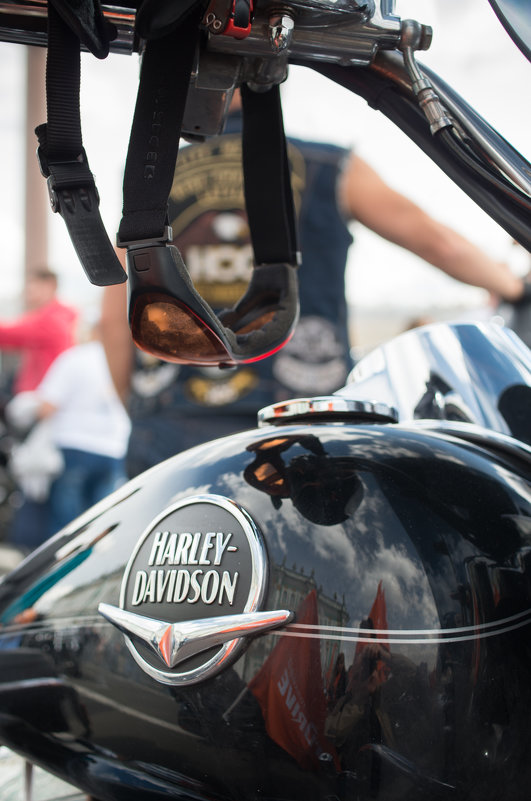 Harley Davidson в Питере - Вячеслав Крапивин
