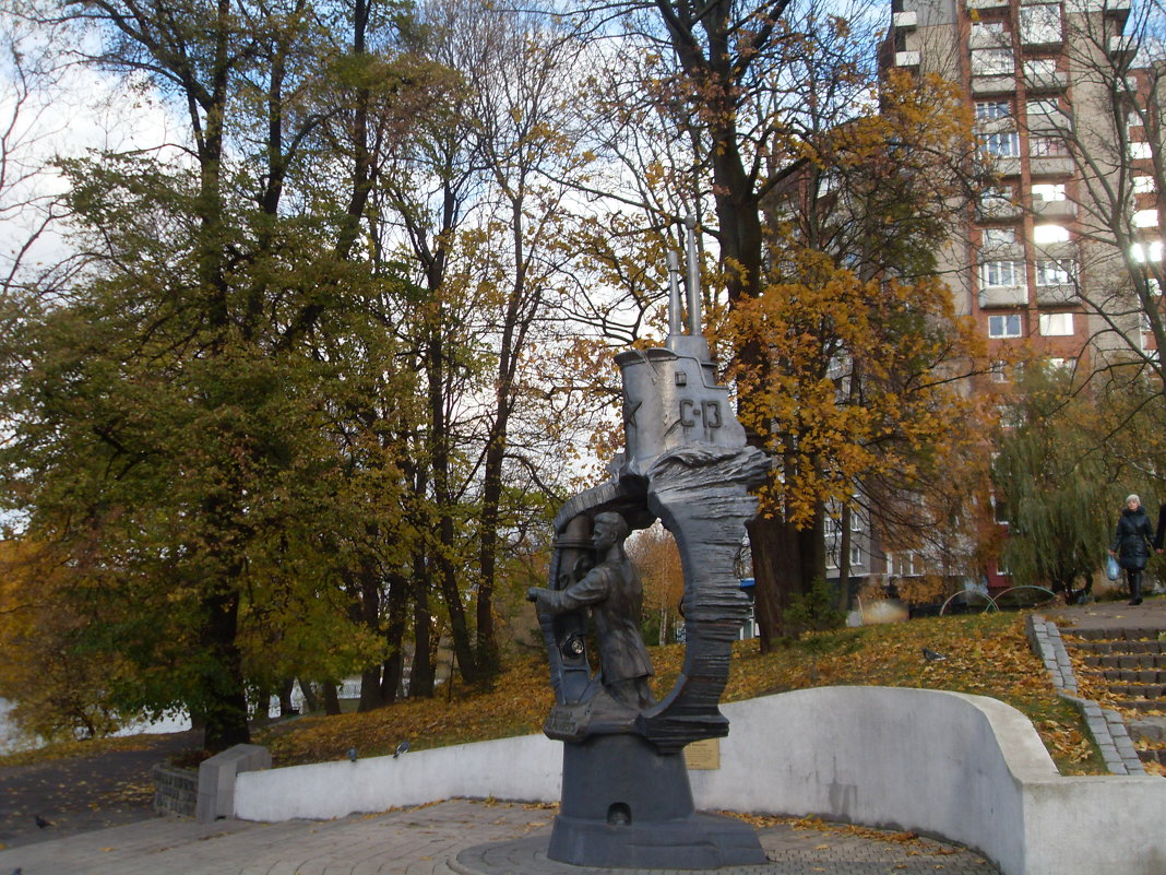 Памятник Маринеску - lara461 