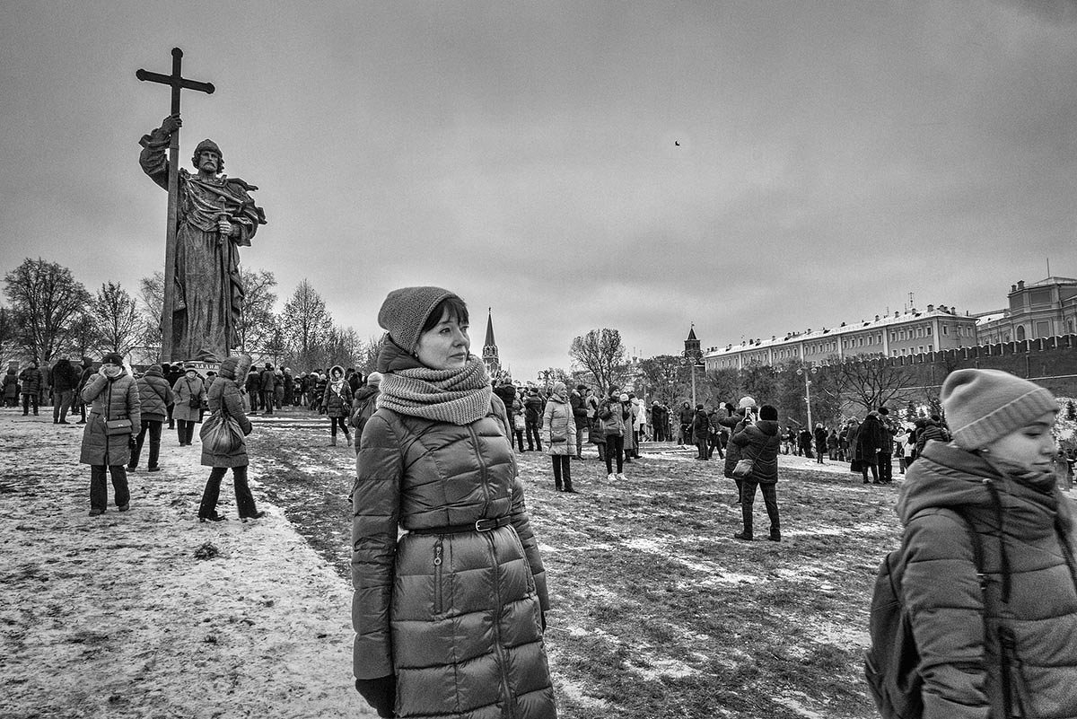 Смотреть сквозь века - Ирина Данилова