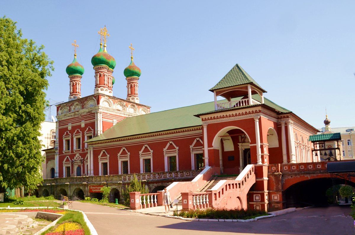 Сергиевская церковь.Высоко-Петровский монастырь - Владимир Болдырев
