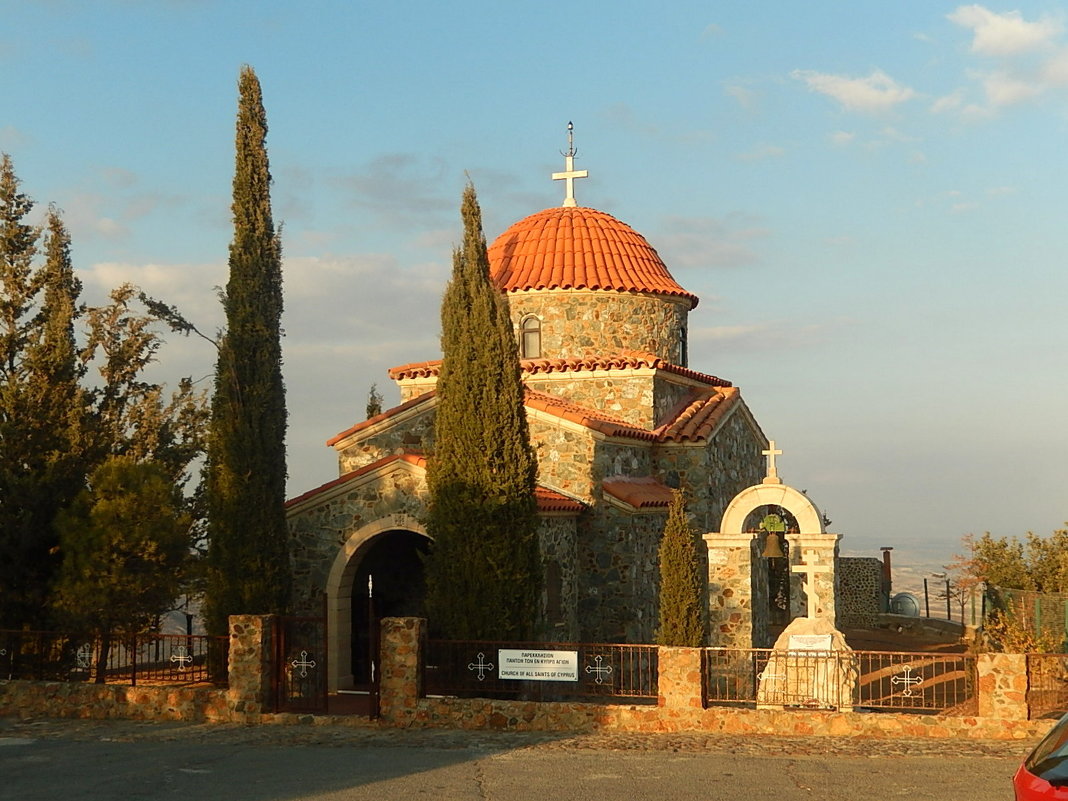 Церковь при монастыре" Ставровуни" - Natali 