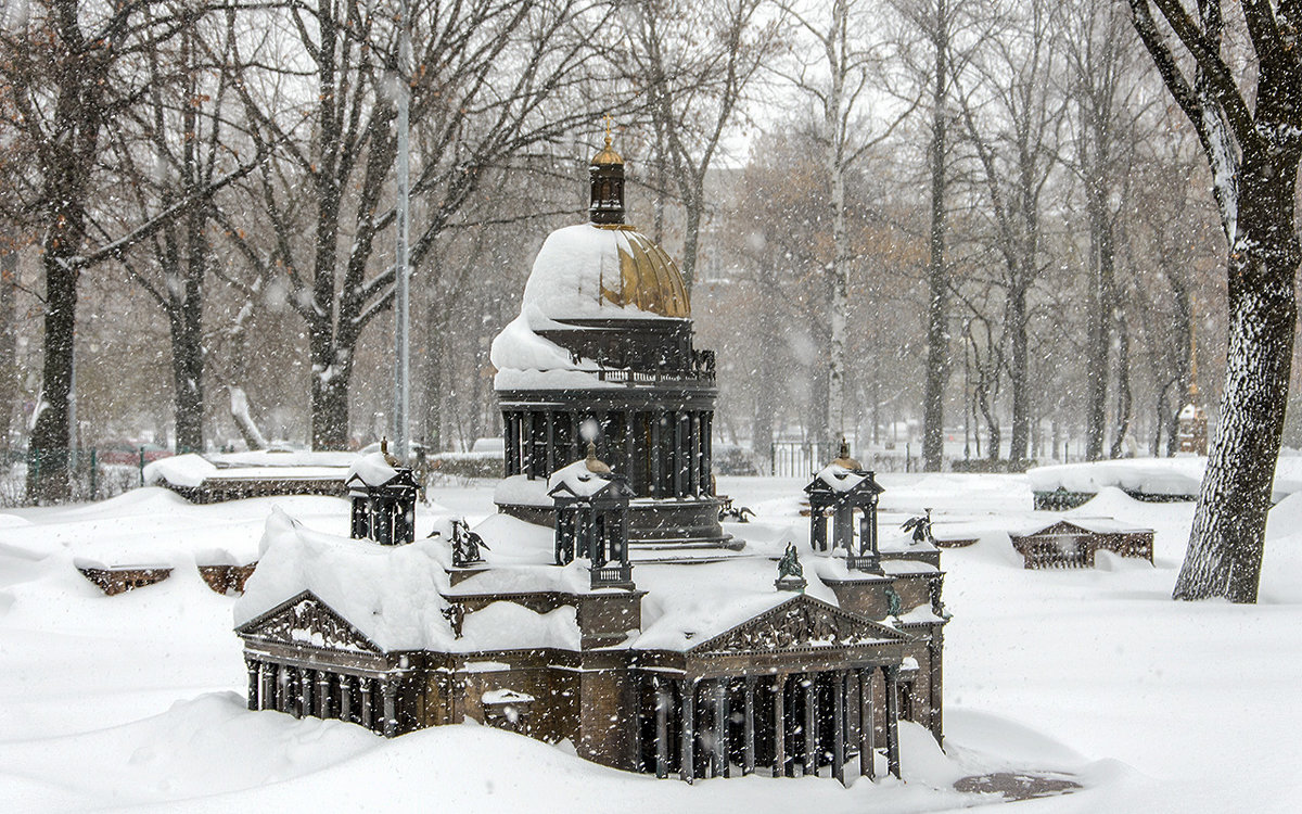 Исаакиевский собор в снегу - Valerii Ivanov