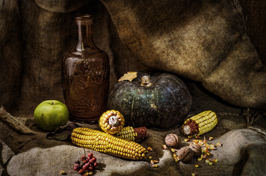 Натюрморт с кукурузой и зеленой тыквой - Валерий Голоха