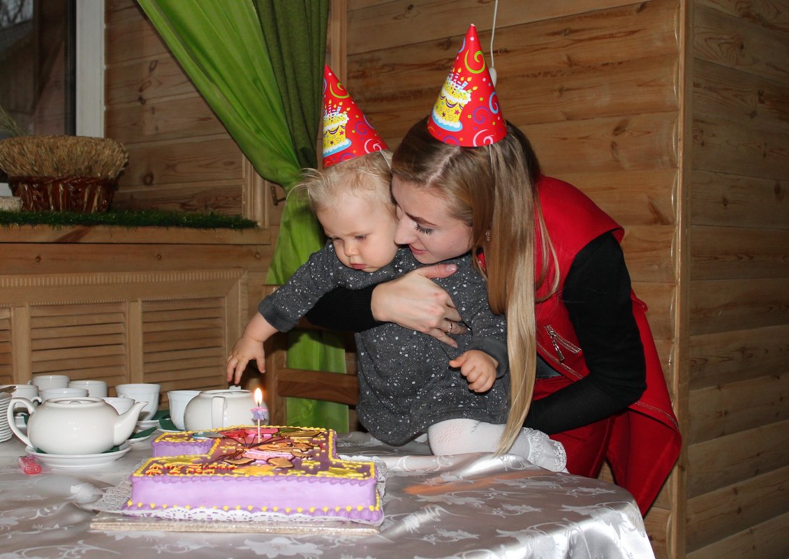 Первый день рождения - Алексей 