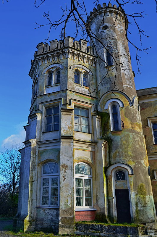 Башня Львовского дворца. - Владимир Ильич Батарин