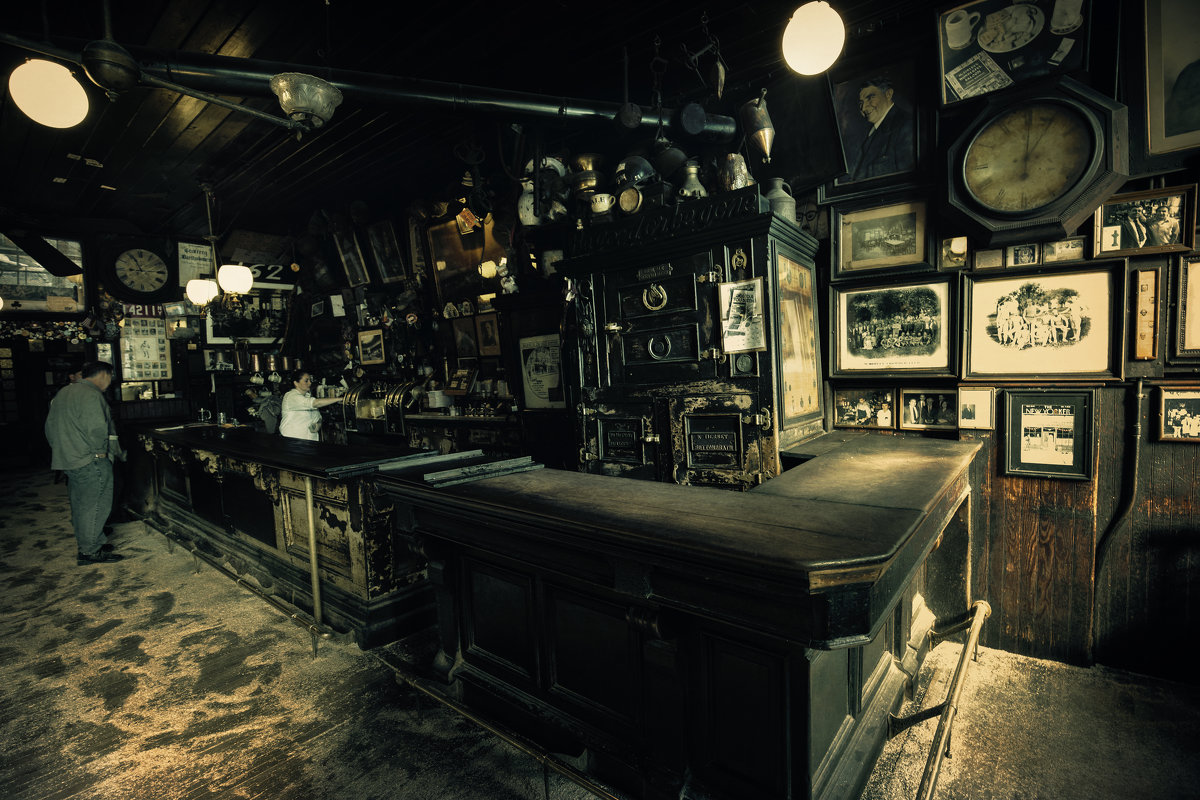 Самый старый бар :) - Николай 