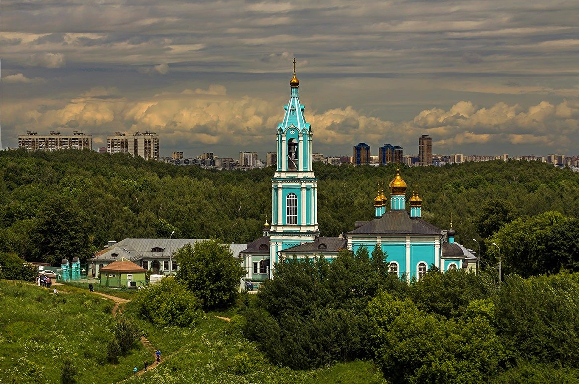 Храм Рождества Пресвятой Богородицы в Крылатском - Александр 