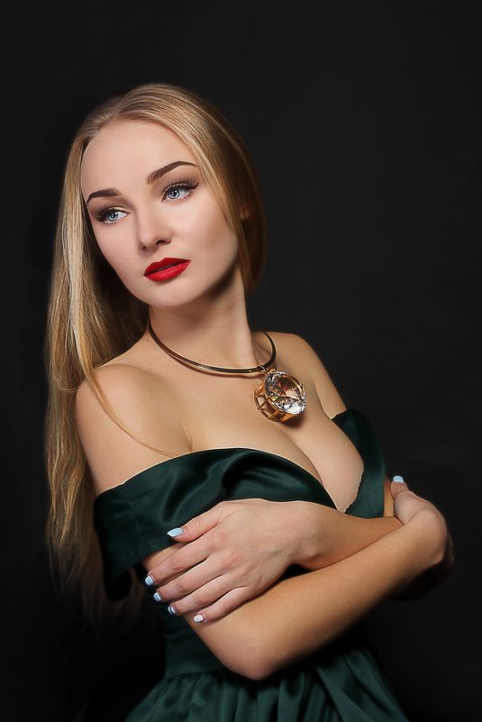 1 - Katerina Lesina