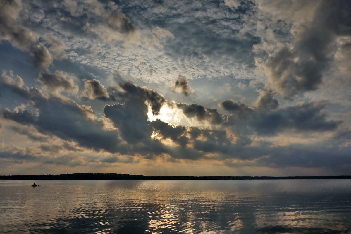Небо над Кавголовским озером. - Сергей 