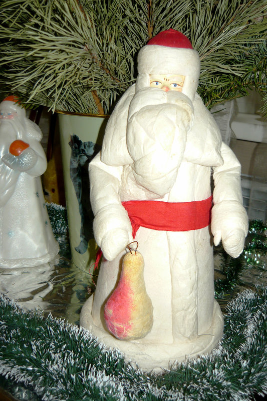 Встречаем Старый Новый Год со старым Дедом Морозом (игрушка прошлого века) - Надежда 