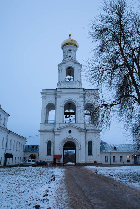 Зима в Юрьевом монастыре - Александр Знаменский