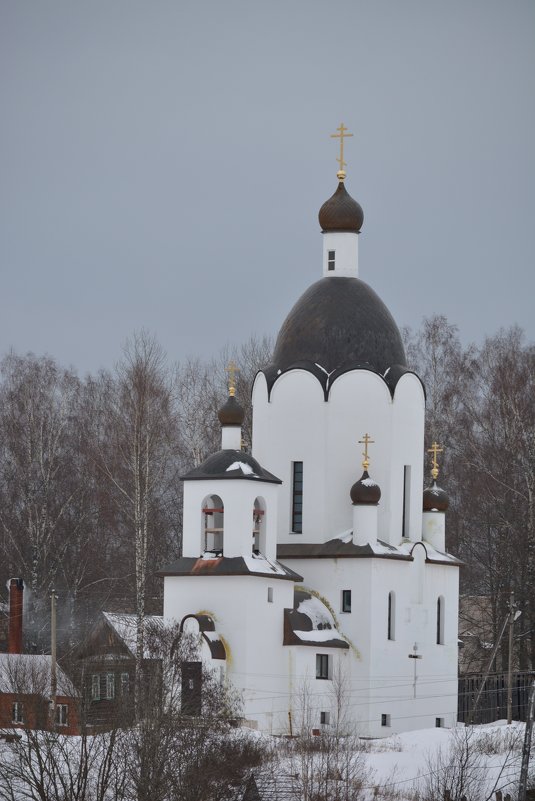Церковь возле источника - Светлана Ларионова