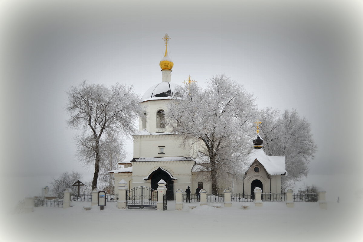 храм константина и елены псков