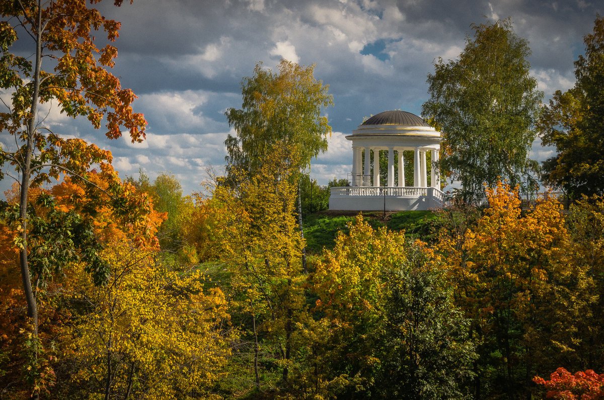 Осень в Александровском саду - Илья Остроградский