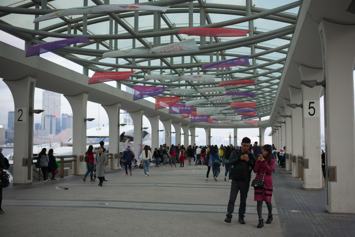 Hong Kong. One of the central piers - Sofia Rakitskaia