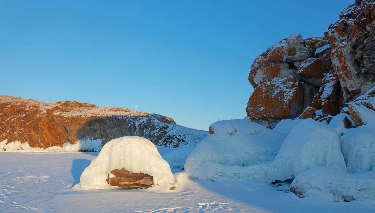 Ледяные скульптуры острова Ольтрек - Анатолий Иргл