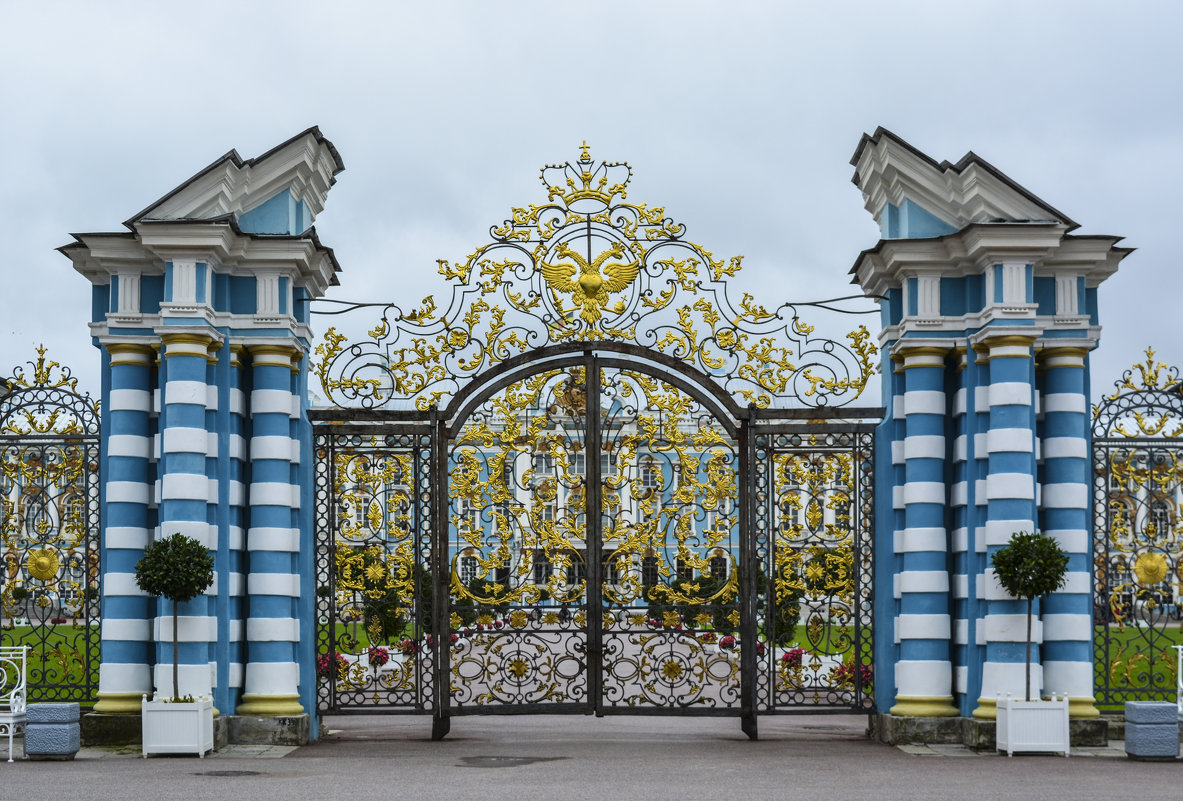 Ворота Екатерининского дворца - Лариса Лунёва