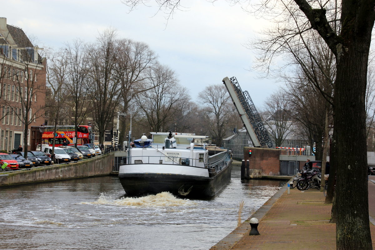 Амстердам, разводной мост, баржа... - Olga 