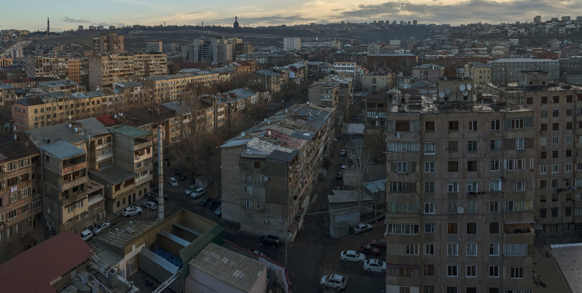 Вид на утренний Ереван. - Анатолий Щербак