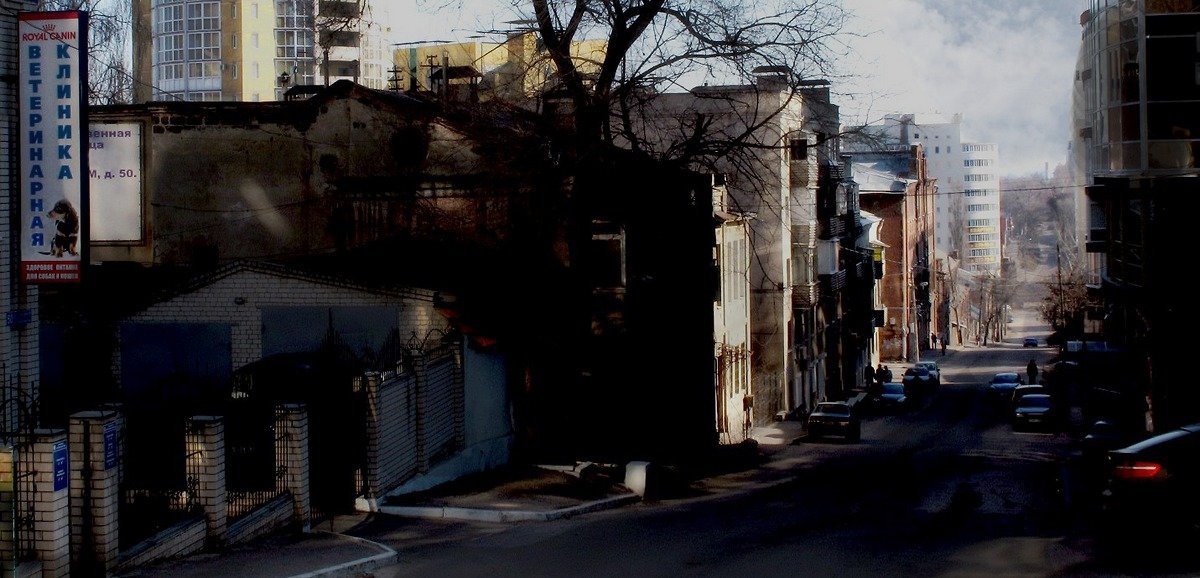 Старая улочка в центре города. - Надежда Ивашкина