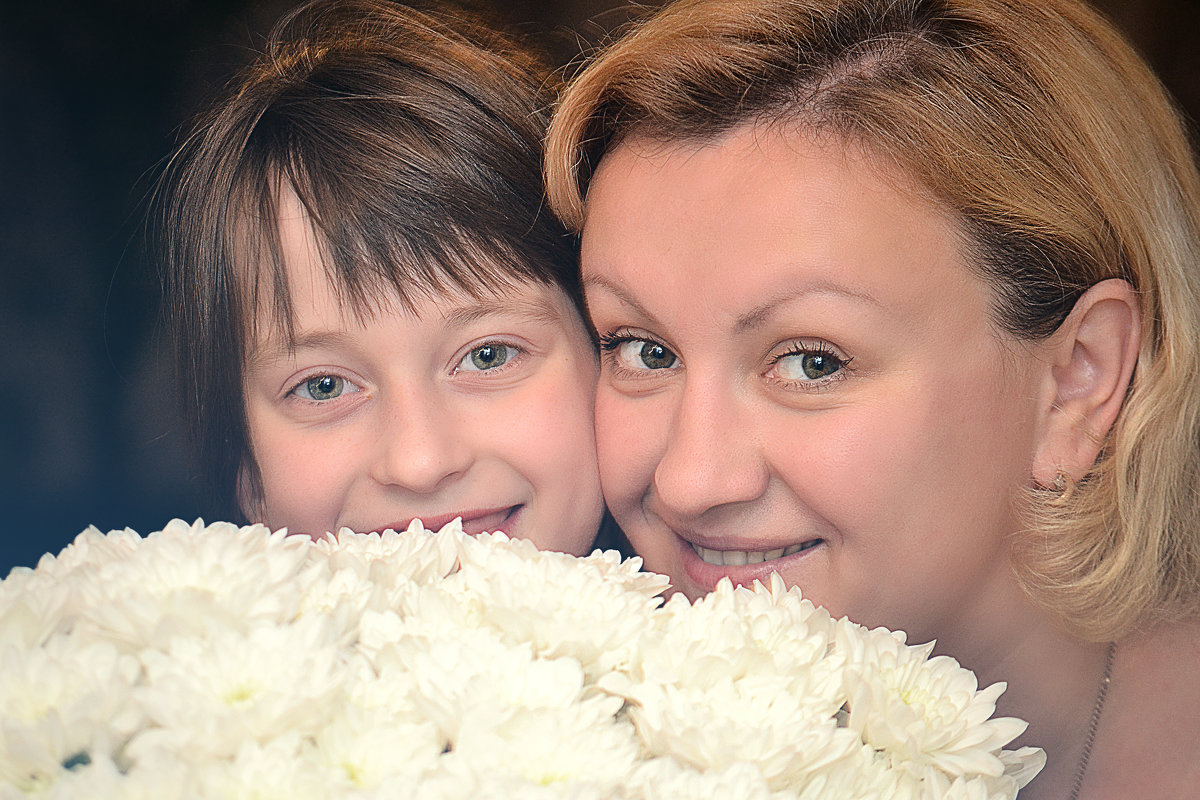 Мама и дочь - Дмитрий 