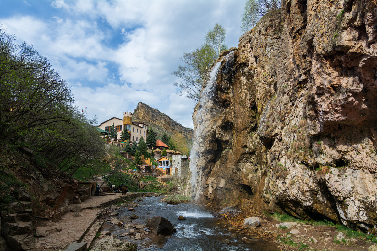 Медовые водопады на Северном Кавказе