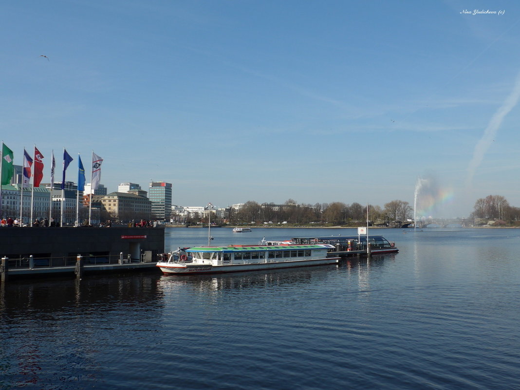 Alster. Hamburg - Nina Yudicheva