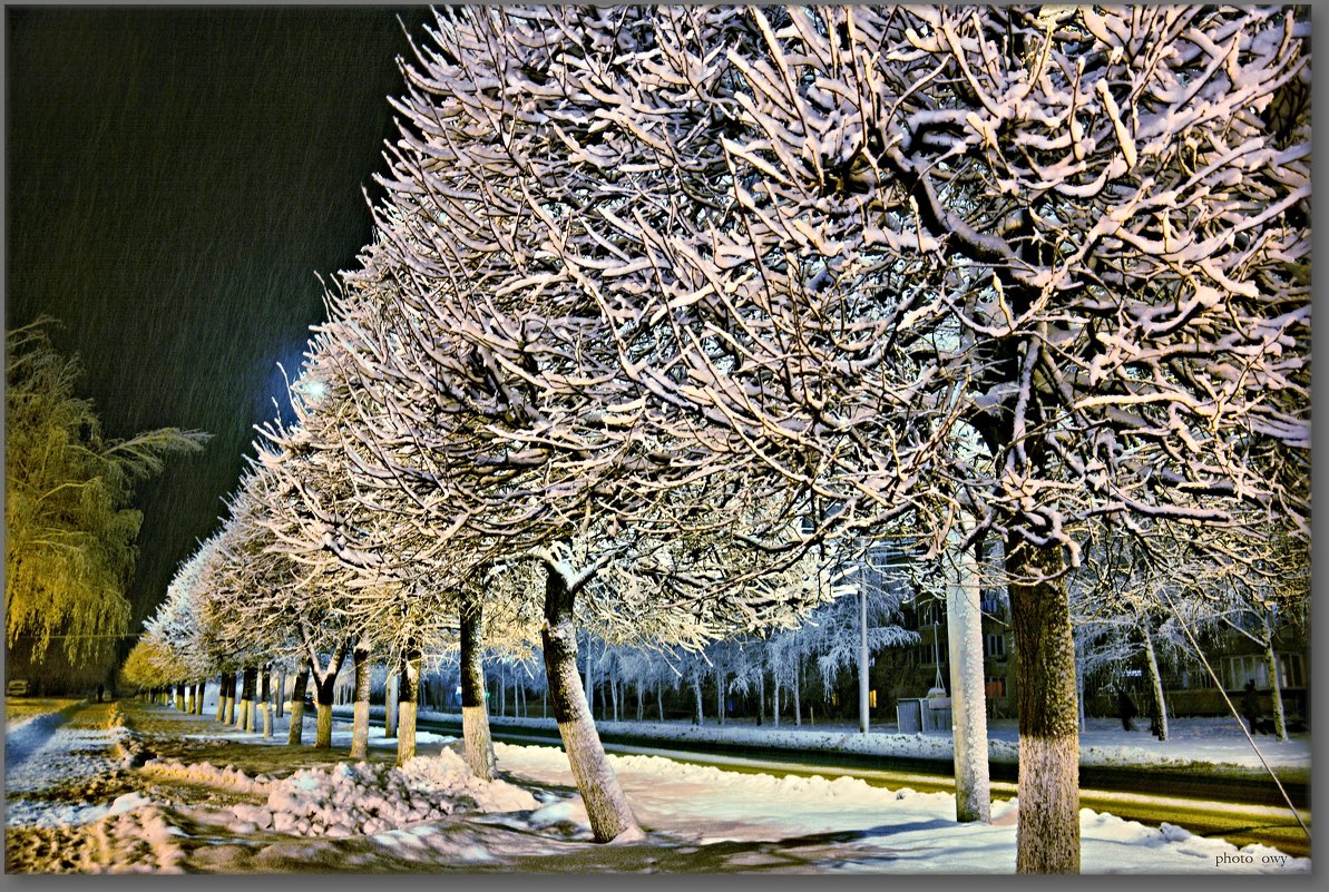 "а снег идет...." - Юрий Ефимов