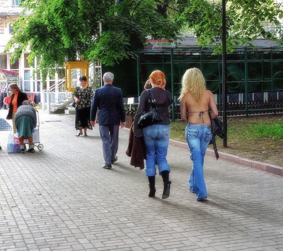 Ах, Одесса!.. А на дворе, стоял октябрь...) - Вахтанг Хантадзе