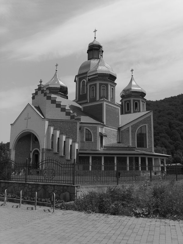 Греко - католический   храм  в   Яремче - Андрей  Васильевич Коляскин