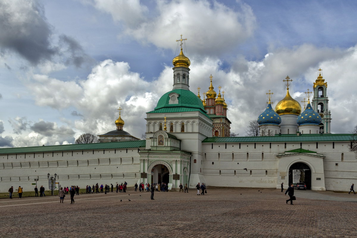 Красная воротная башня Сергиев Посад