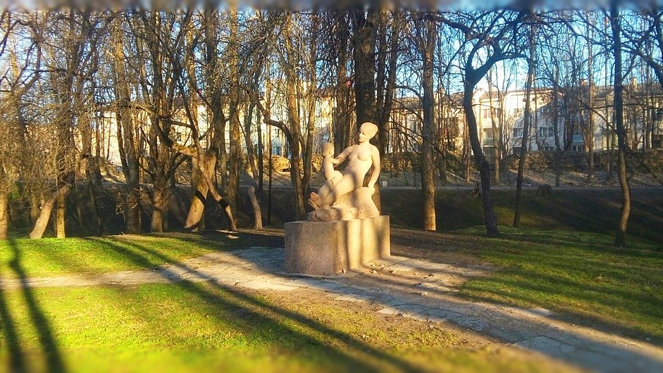 Ранним утром в парке - Валентина Ломакина