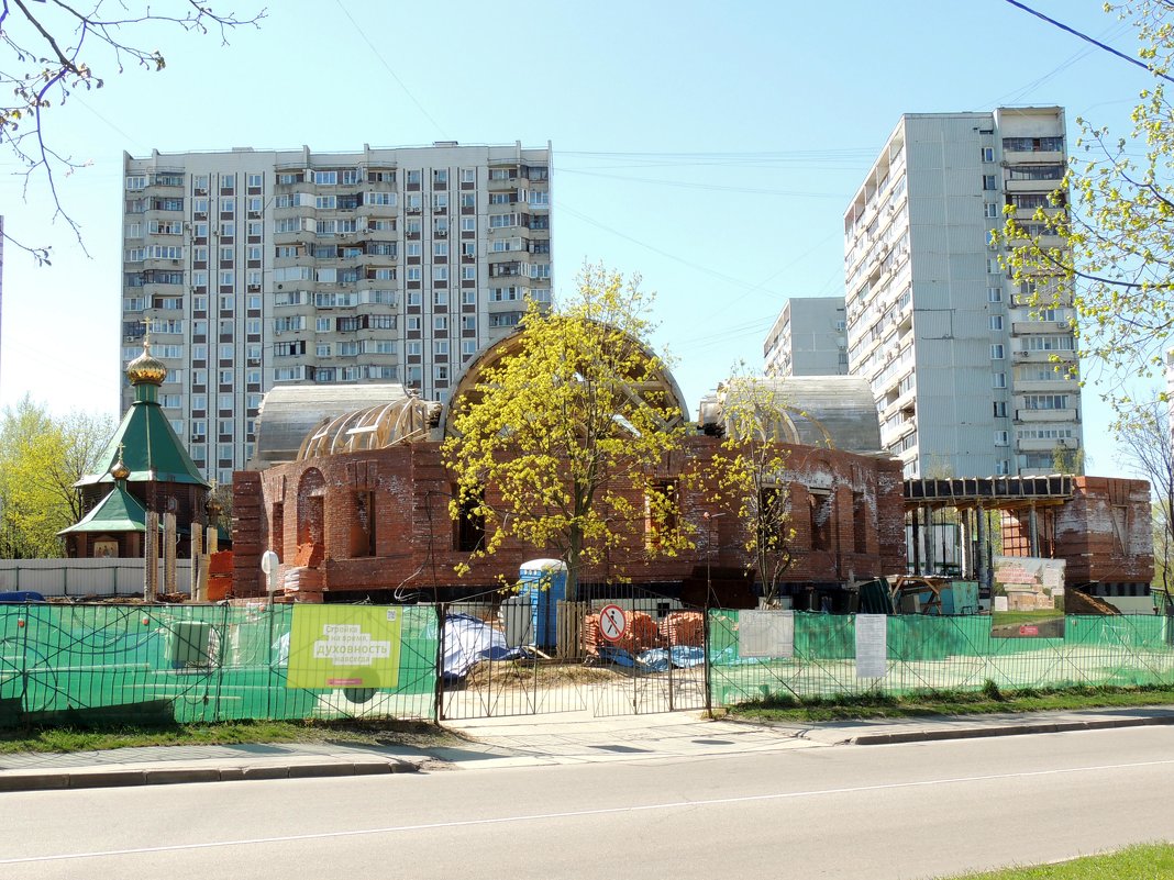 Церковь Троицы Живоначальной в Чертанове (новая) - Александр Качалин