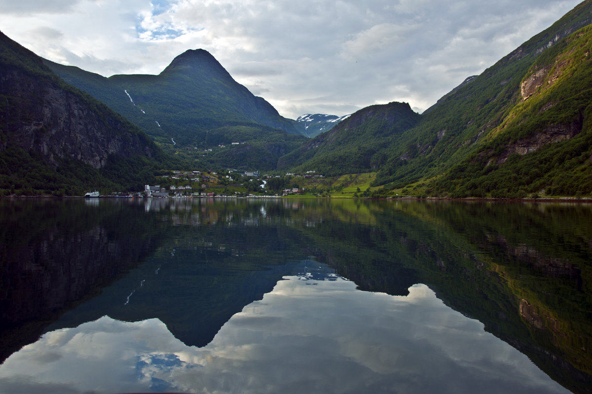 The Last Ray under Fjord - Roman Ilnytskyi