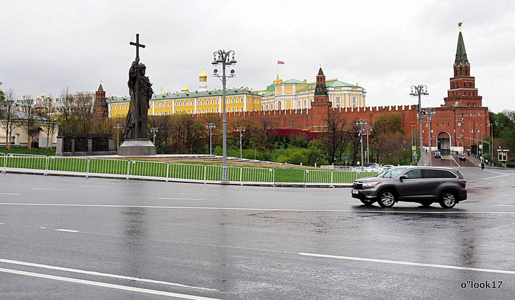 знакомое и новое в городе - Олег Лукьянов